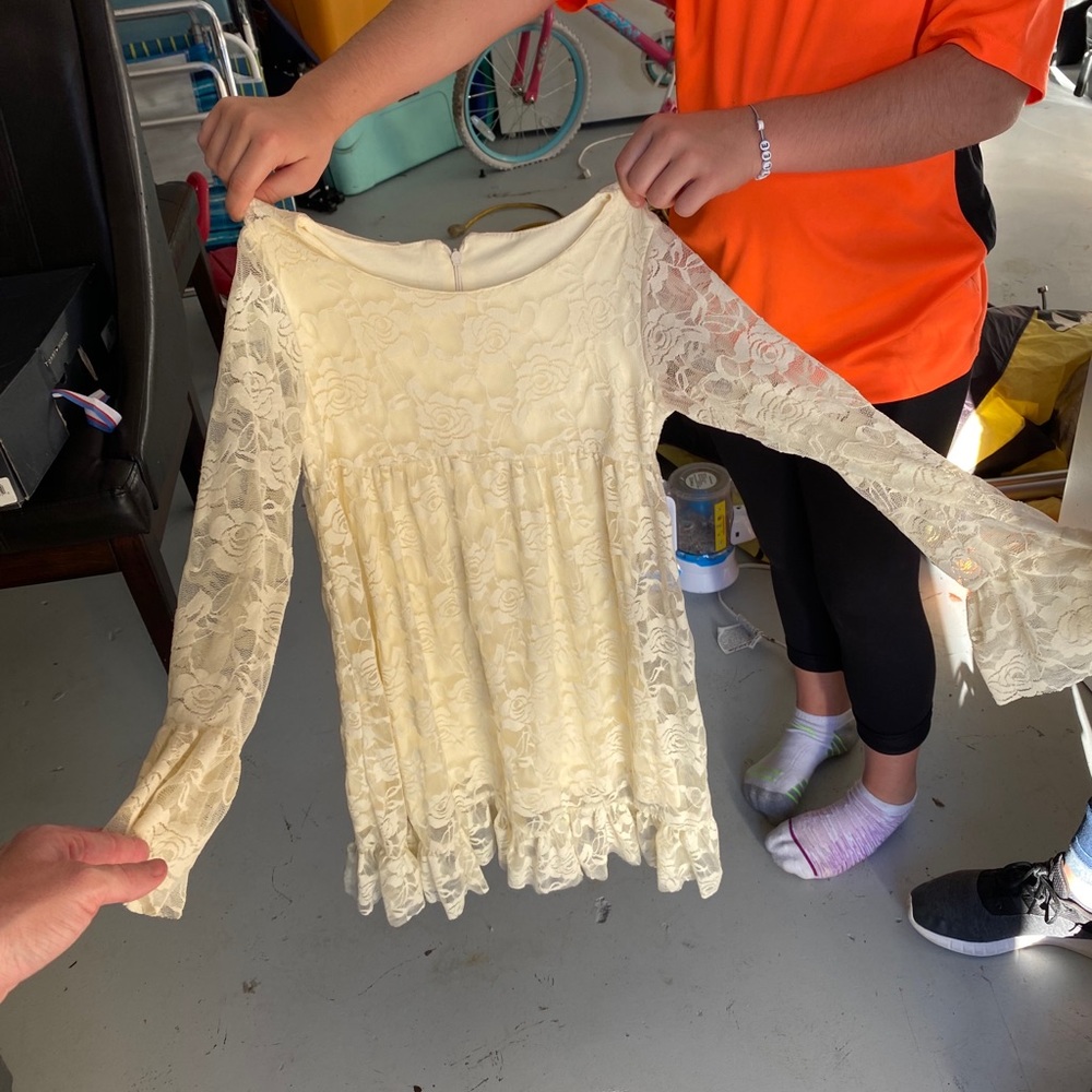 Girls Ivory lace dress